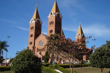 Imagens do Santuário de Nossa Senhora da Abadia de Água Suja